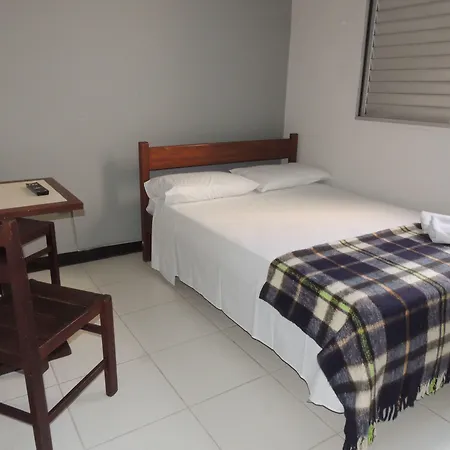 Hotel Economy 888 - Próximo a Praça da Estação e Rodoviária-3